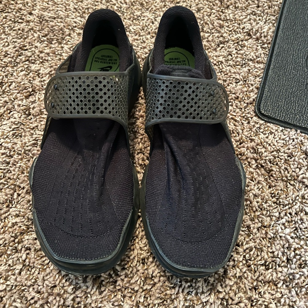 Nike sock darts